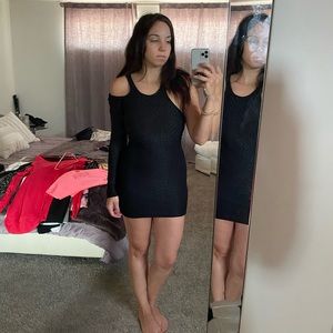 Black body con one sleeve dress